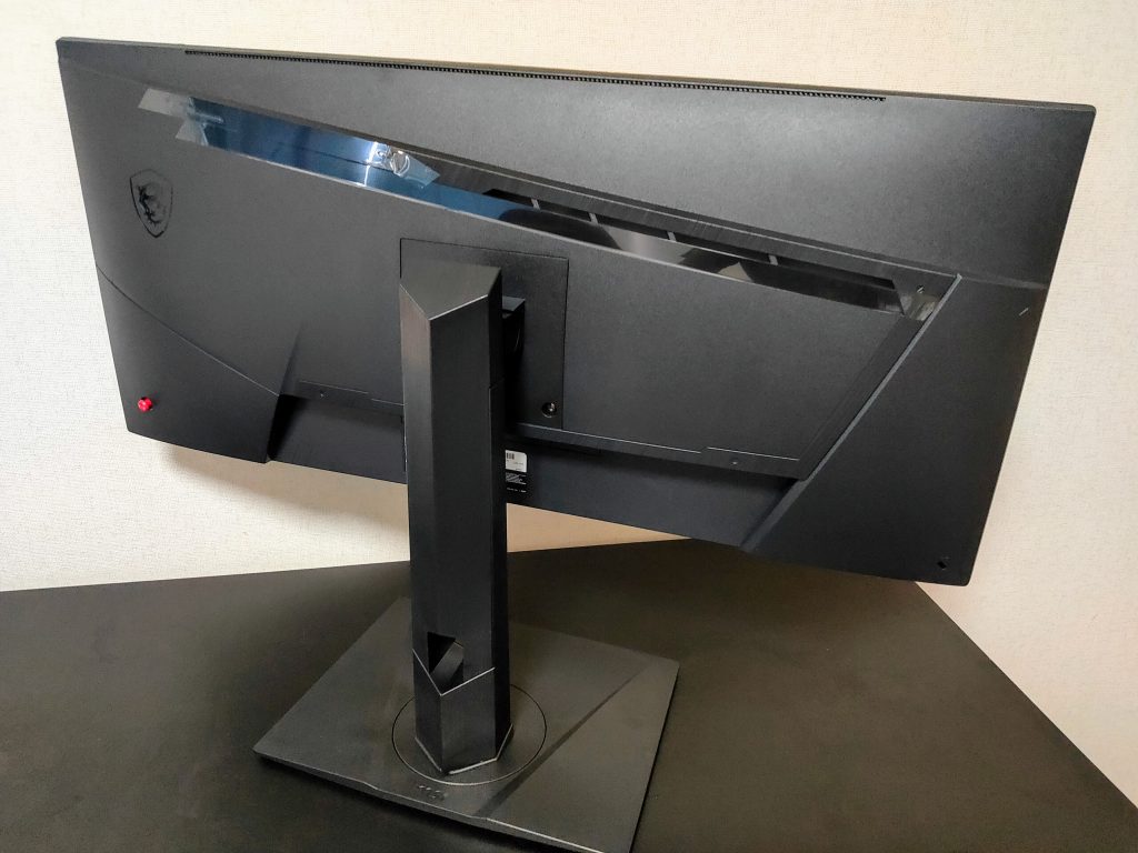 広い視界とeスポーツ向け性能を備えたウルトラワイドモニター「Optix