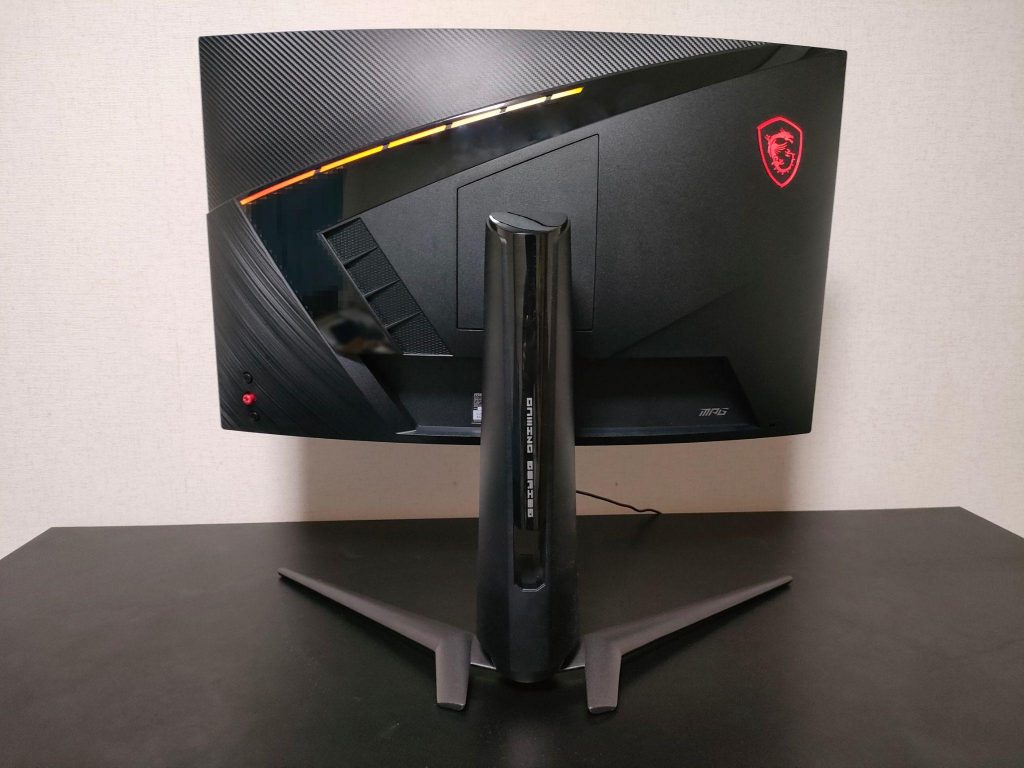 滑らかな映像表現を実現！ 没入感とゲーミング性能を両立させたWQHD