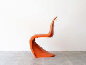 Verner Panton（ヴェルナー・パントン）パントンチェア “Panton Chair