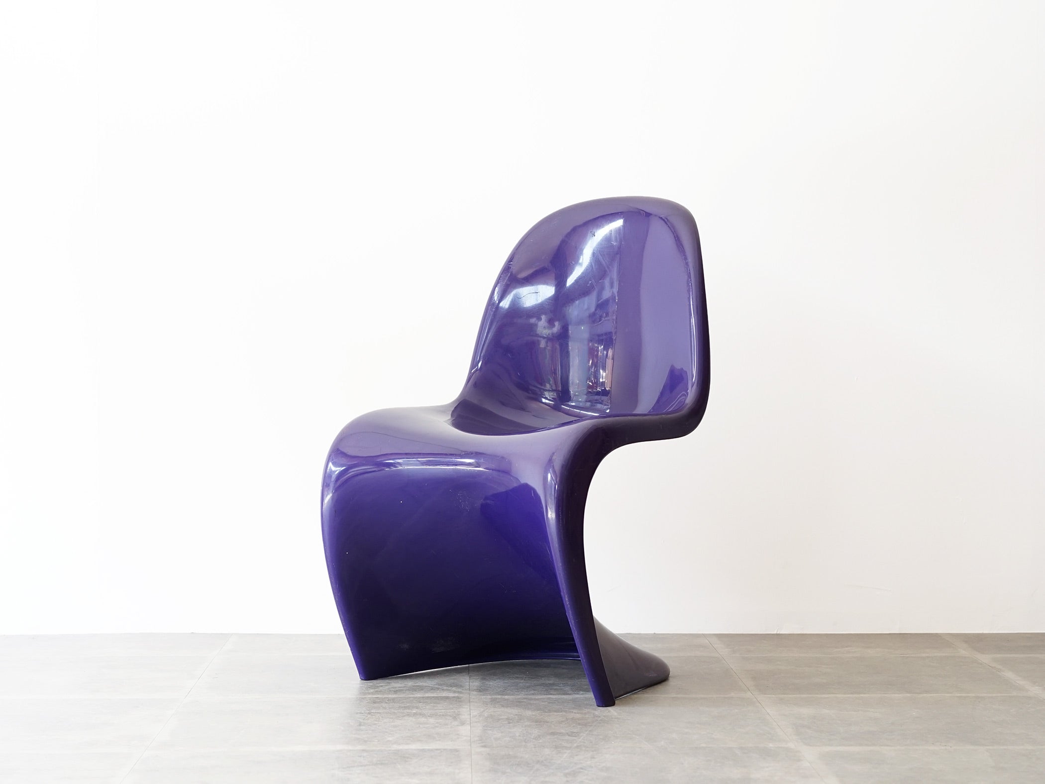 Verner Panton（ヴェルナー・パントン）パントンチェア “Panton Chair