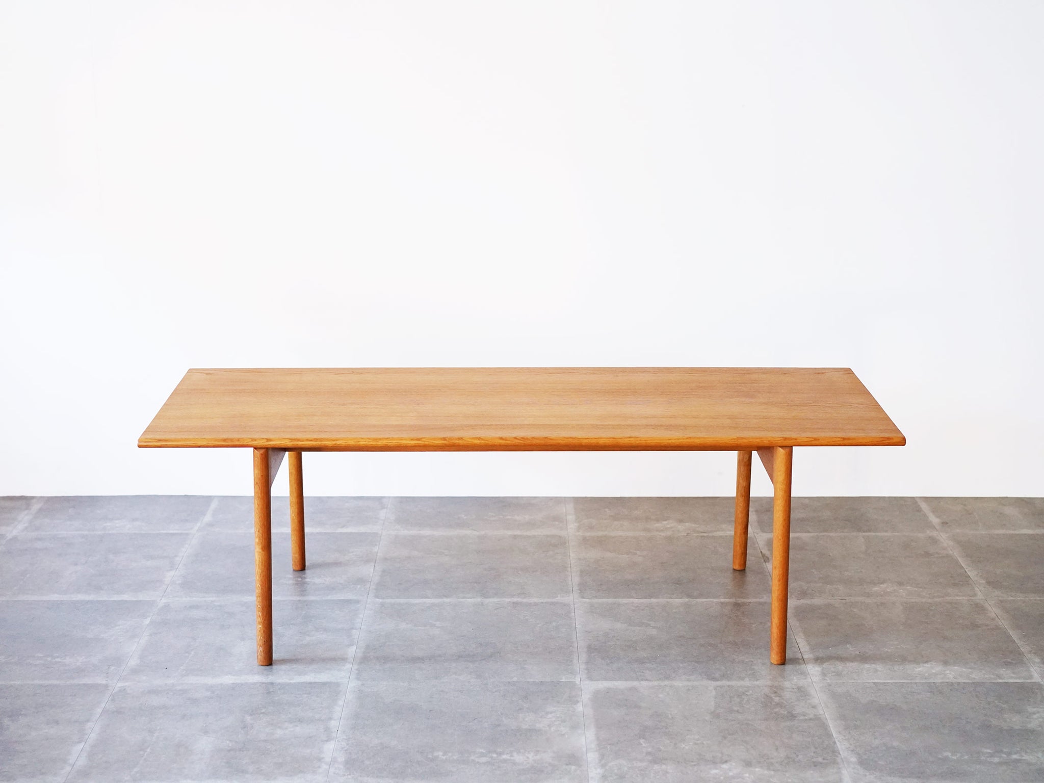 Hans J. Wegner（ハンス・J・ウェグナー）AT15 コーヒーテーブル ロー