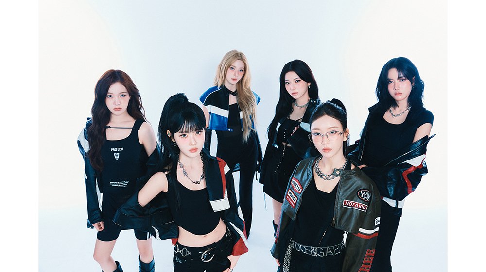 STAYC Japan 1st Album 『STAY ALIVE』を引っさげ関西上陸トピック3を