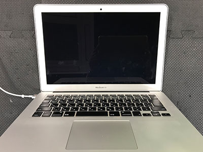 MacBook Air A1466 ディスプレイが真っ暗の修理 | 液晶修理センター