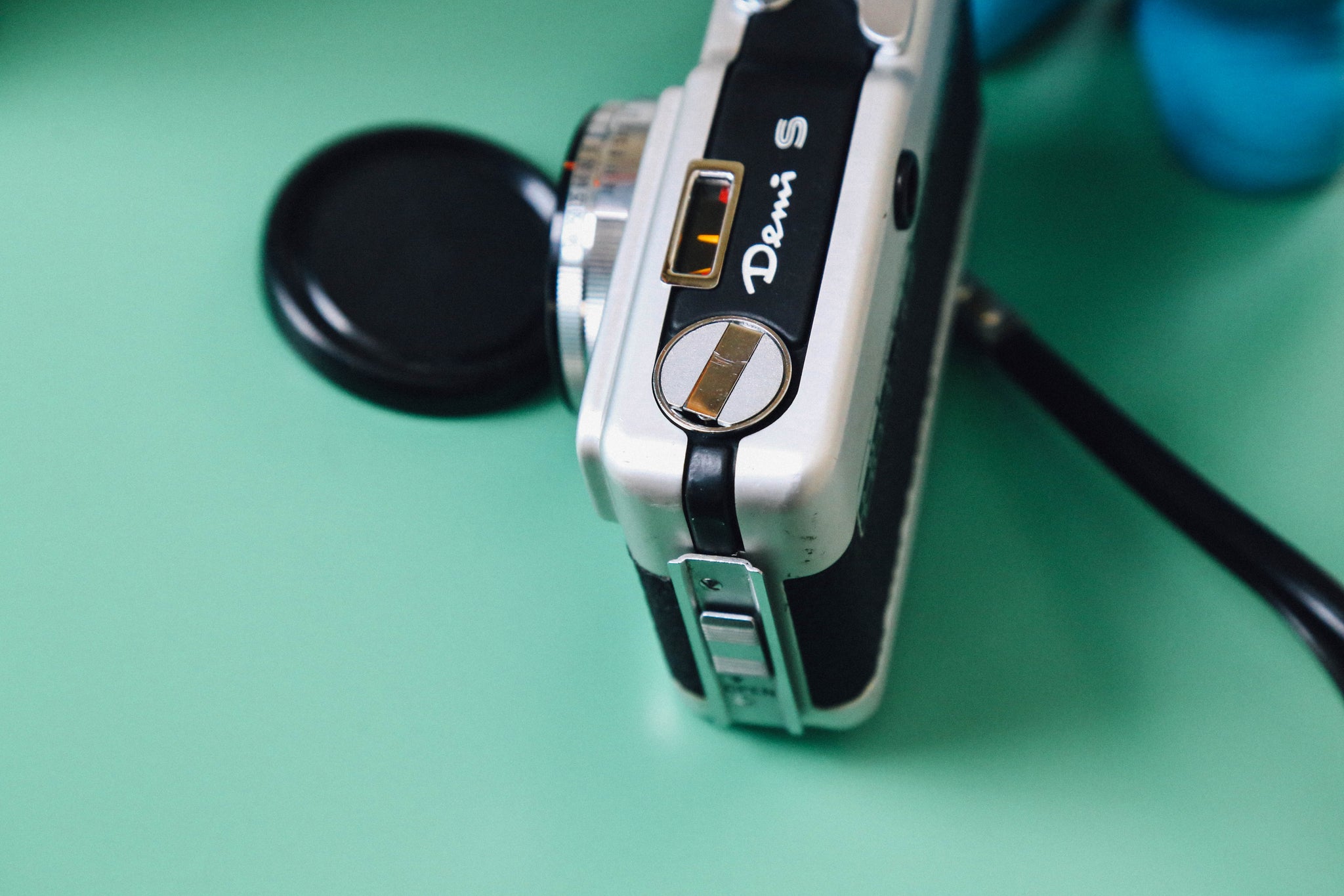 Canon Demi S（キャノン デミS）完動品📷軽量ハーフカメラでたっぷり