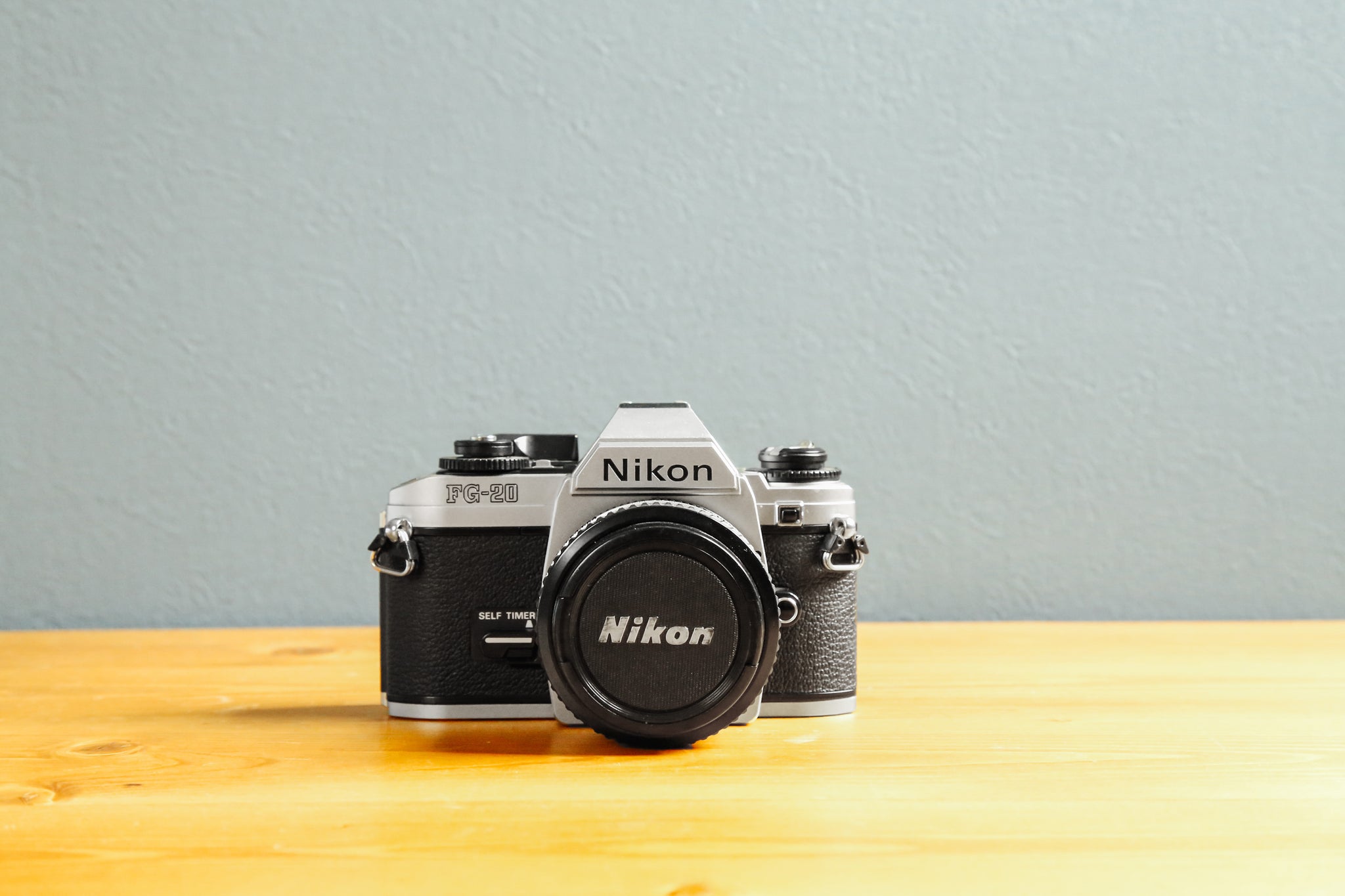 Nikon FG-20（SV)【完動品】 – Ein Camera