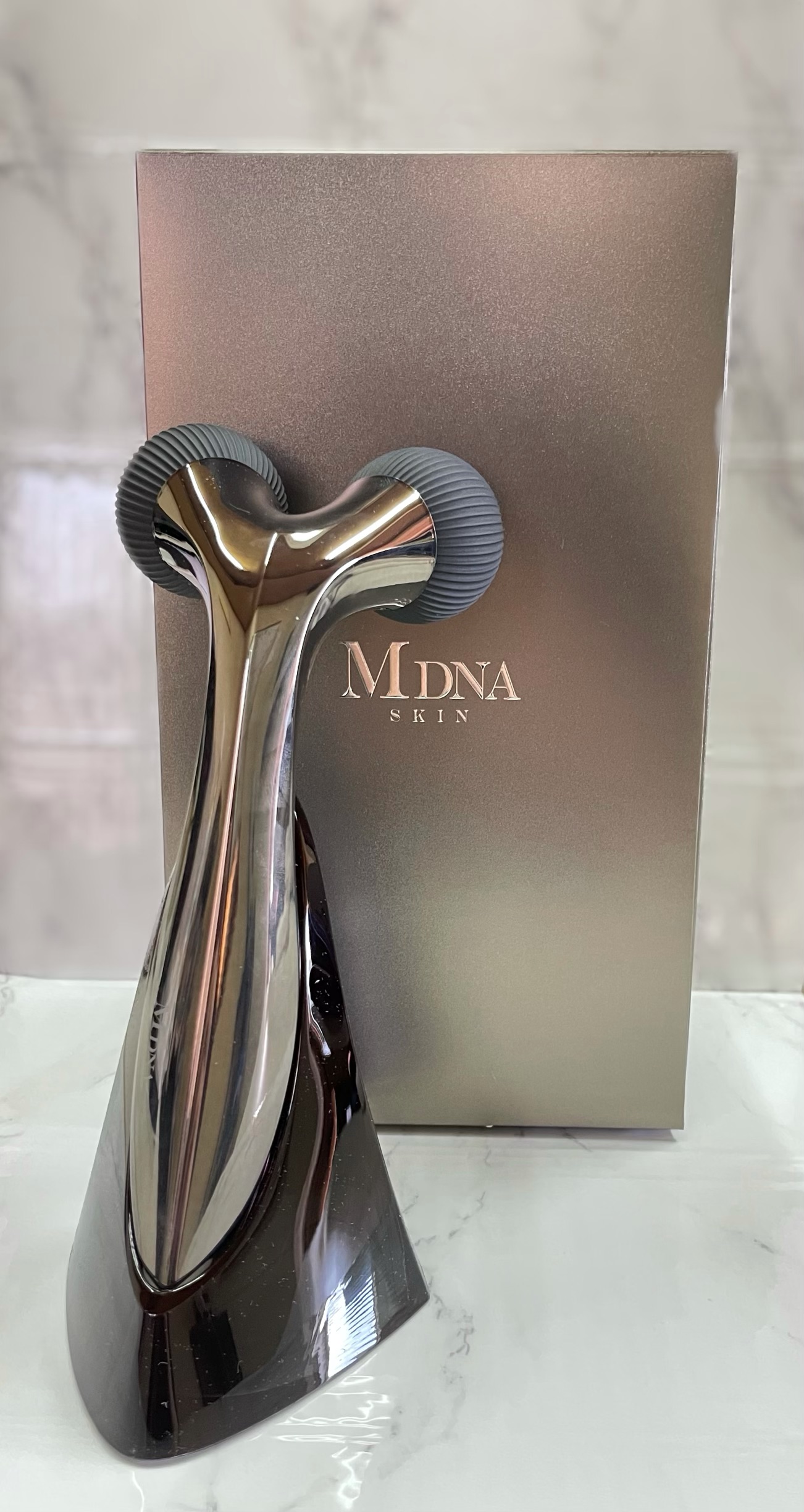 遠赤外線熱でむくみケア】MDNA SKIN オニキスブラック 代謝UPで美肌