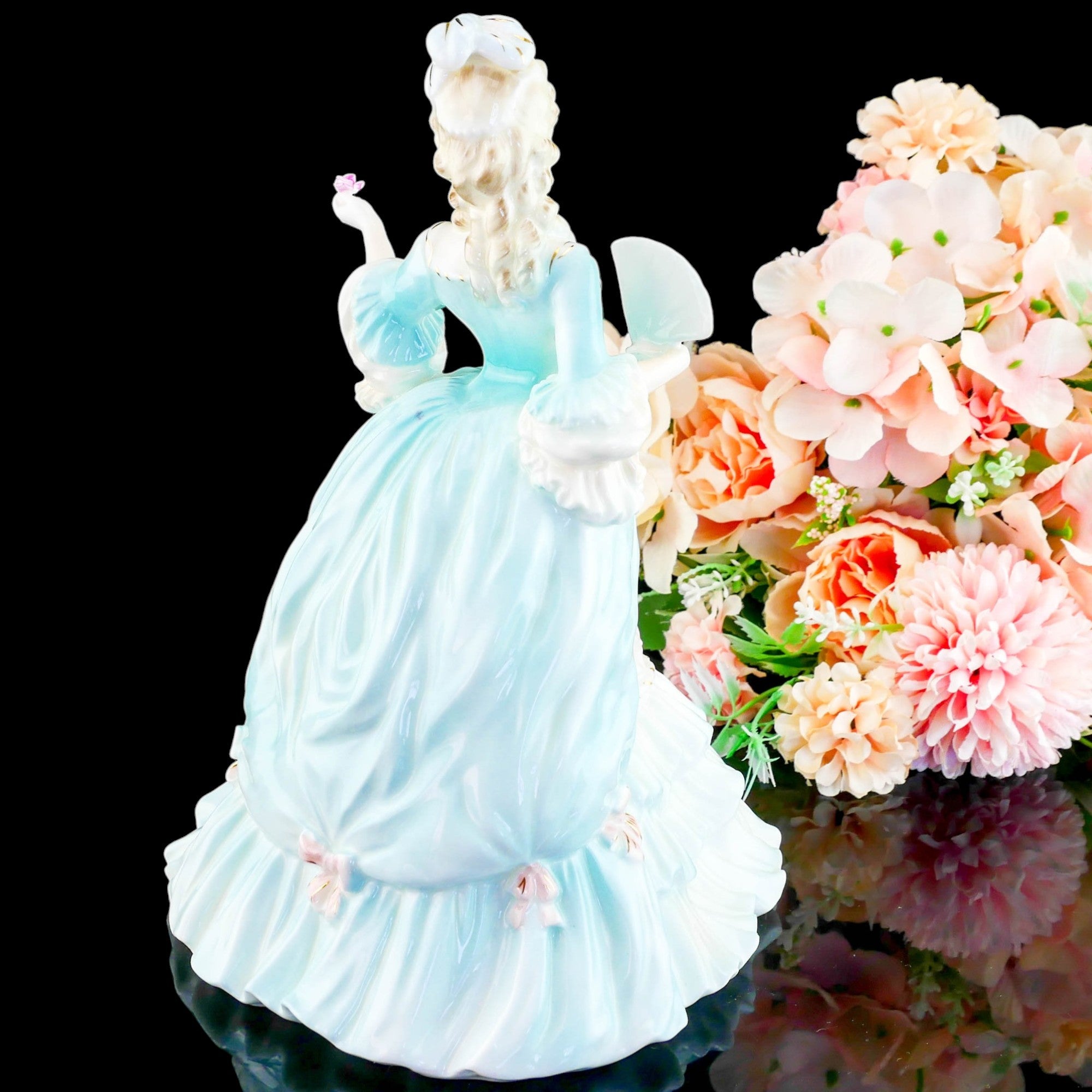 マリー・アントワネットのフィギュリン- 英国アンティークス, 陶磁器