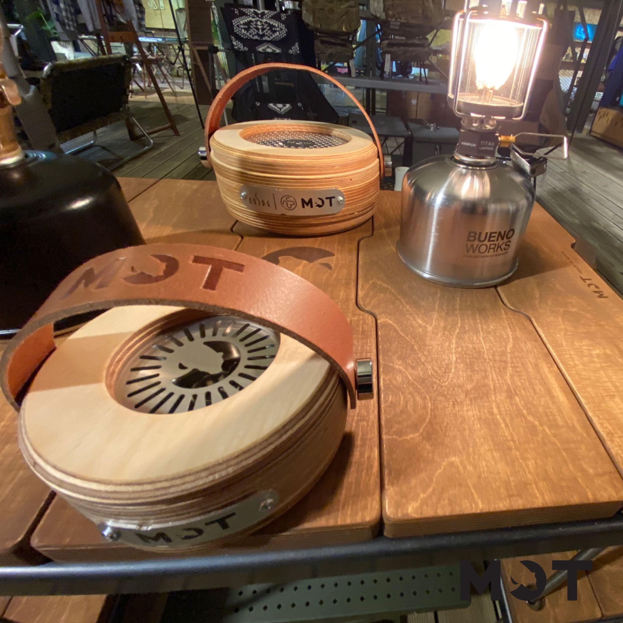 MOTニューイグニス テーブル（IRON） – eight