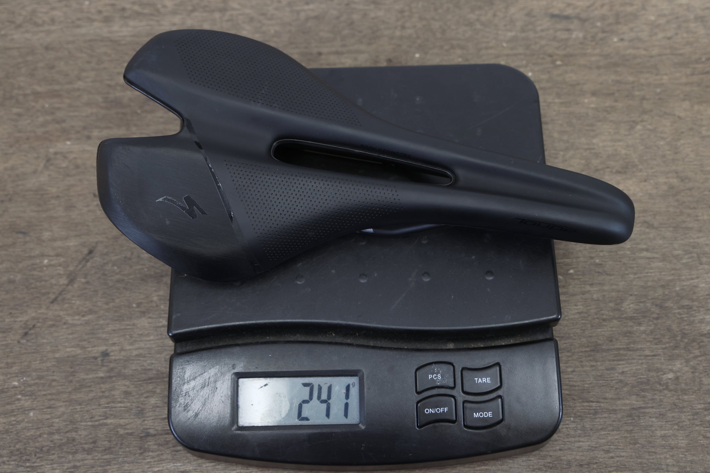 143mm Specialized Toupe Expert Titanium Rail Road Saddle 241g