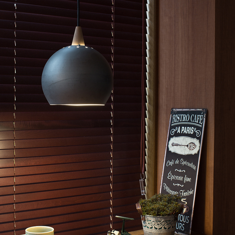 株式会社ELUX（エルックス）