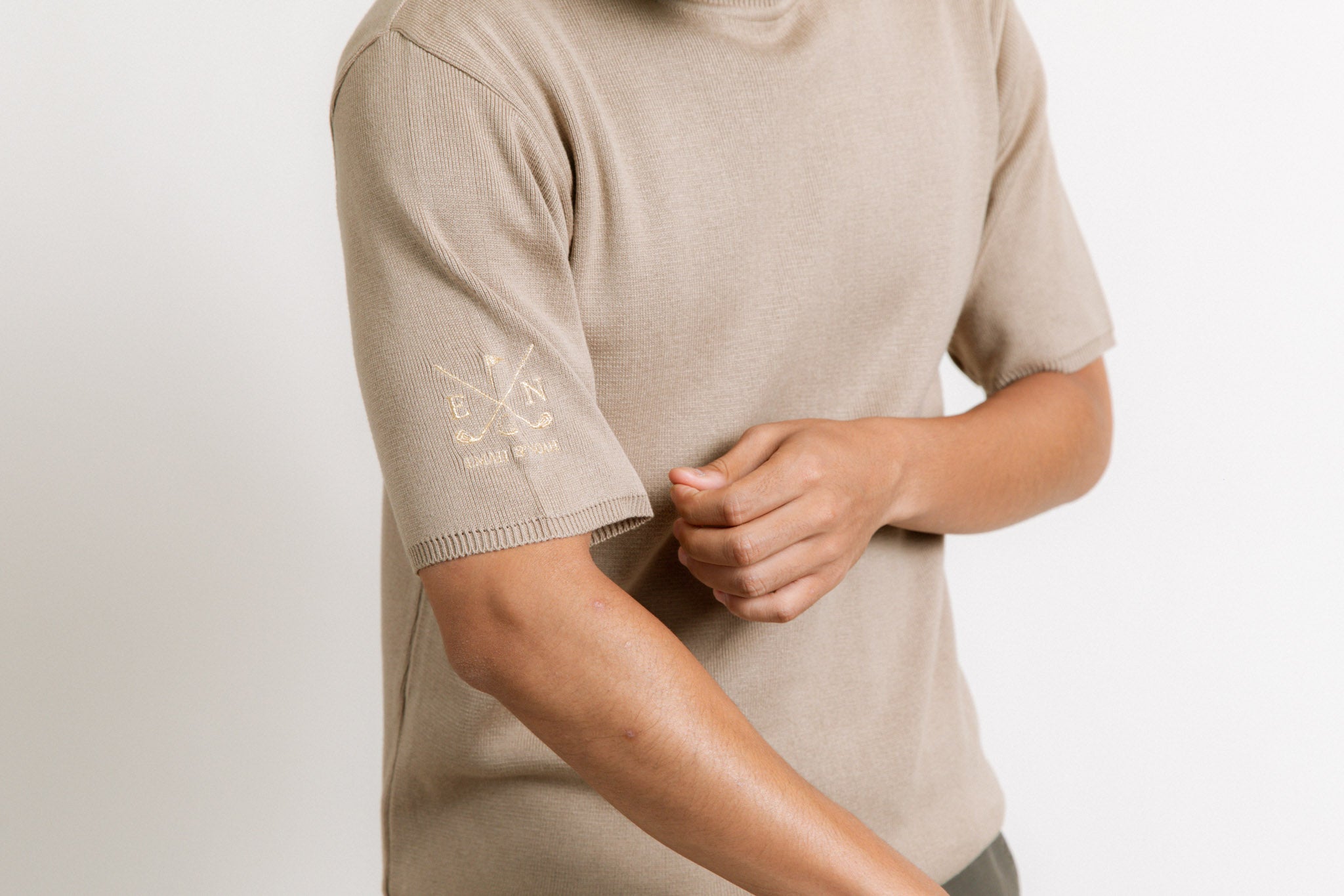 エマノア ゴルフ】 モックネック 半袖 ニット 吸水速乾 ベージュ