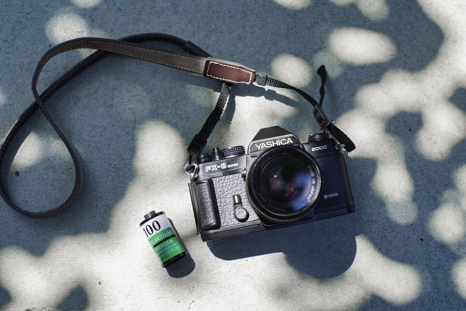 作例レビュー】YASHICA FX-3 SUPER 2000｜ヤシカのフィルムカメラ