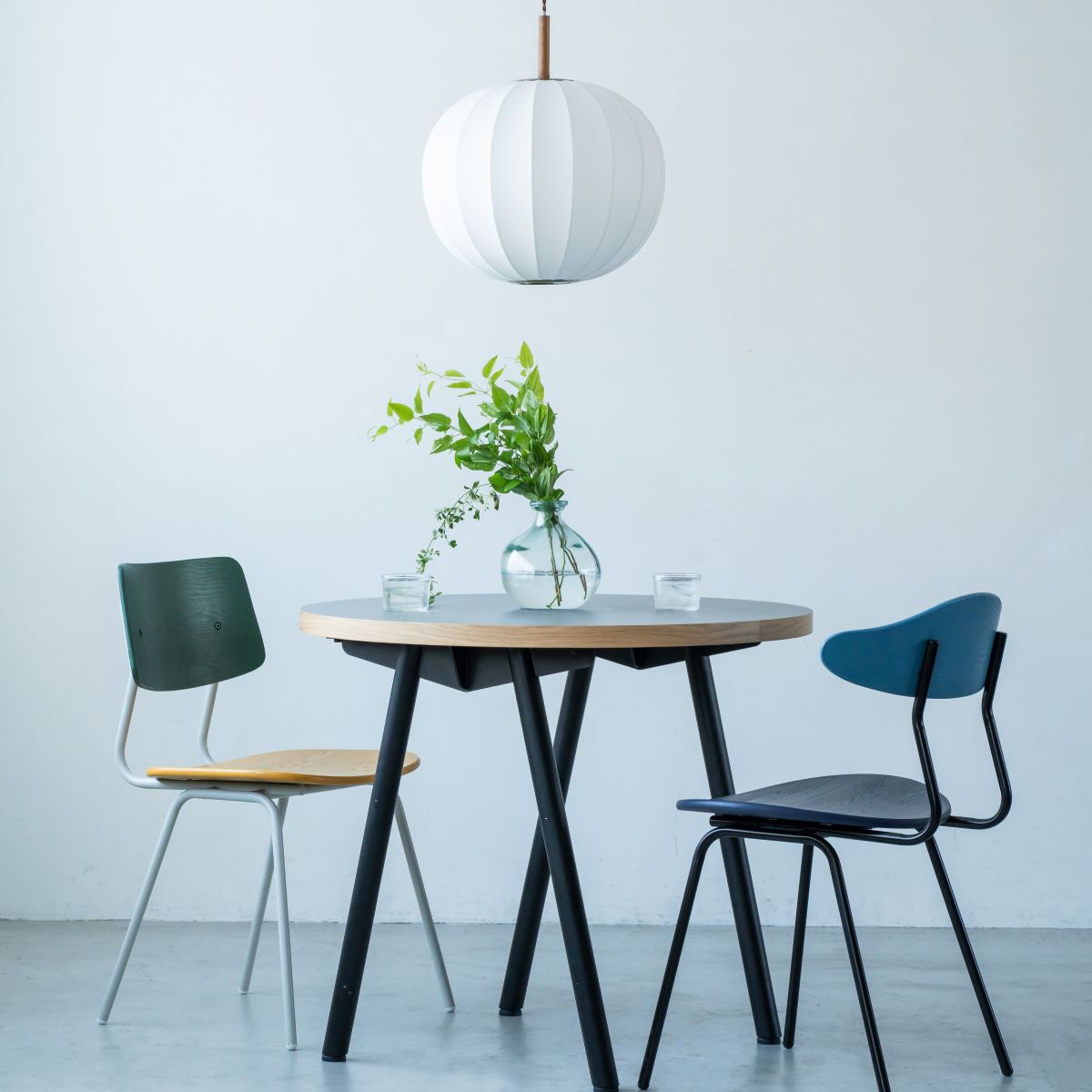 KUUM チェアキノコ 鉄フレーム ブラック ブルー×バイオレット – ENEN