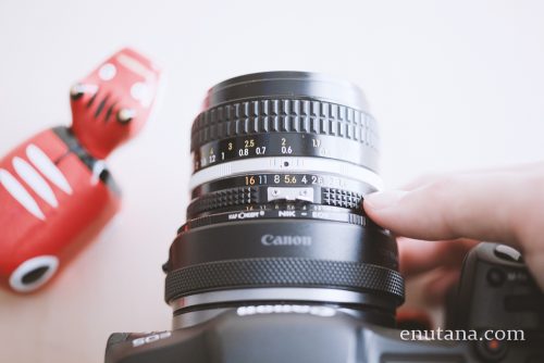 Nikon/ニコンAI Nikkor 50mm f/1.4S、スタンダードな標準レンズでMF