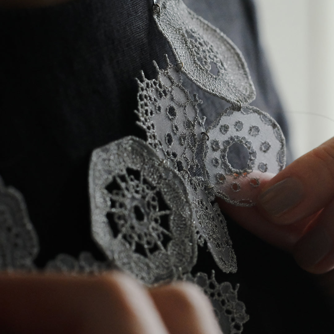 横振り刺繍で描く、命を紡ぐ維管束 – Envelope - エンベロープ