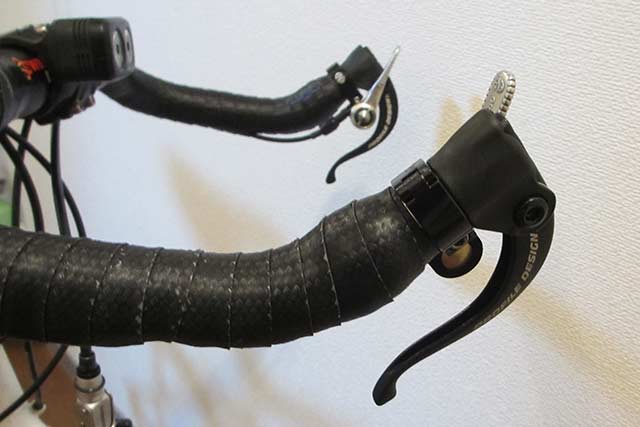 クロスバイクをブルホーン化する方法と手順など - ESCAPE Airと自転車