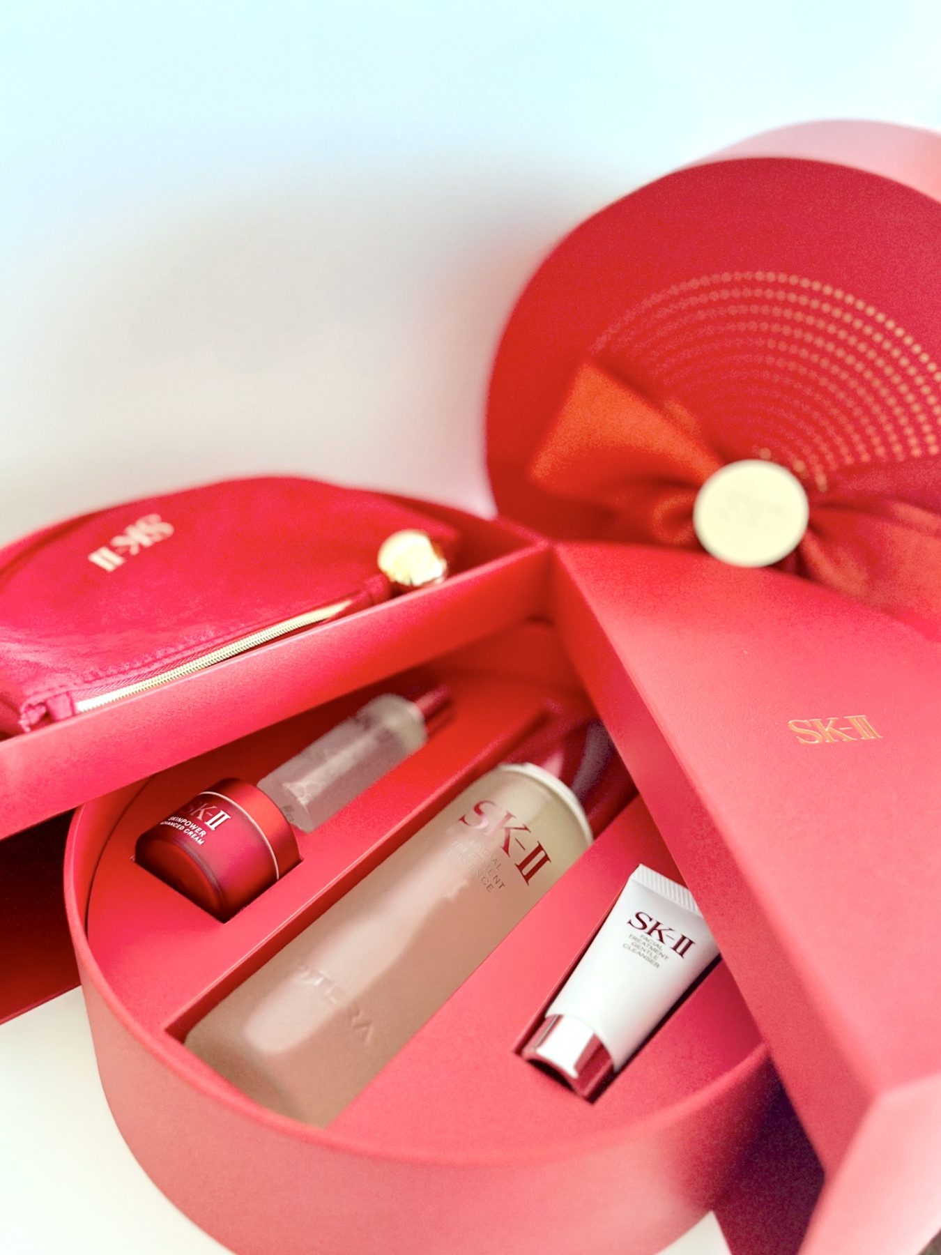 ホリデーシーズンのご褒美。【SK-II】『クリスマスコフレ24年第1弾』の