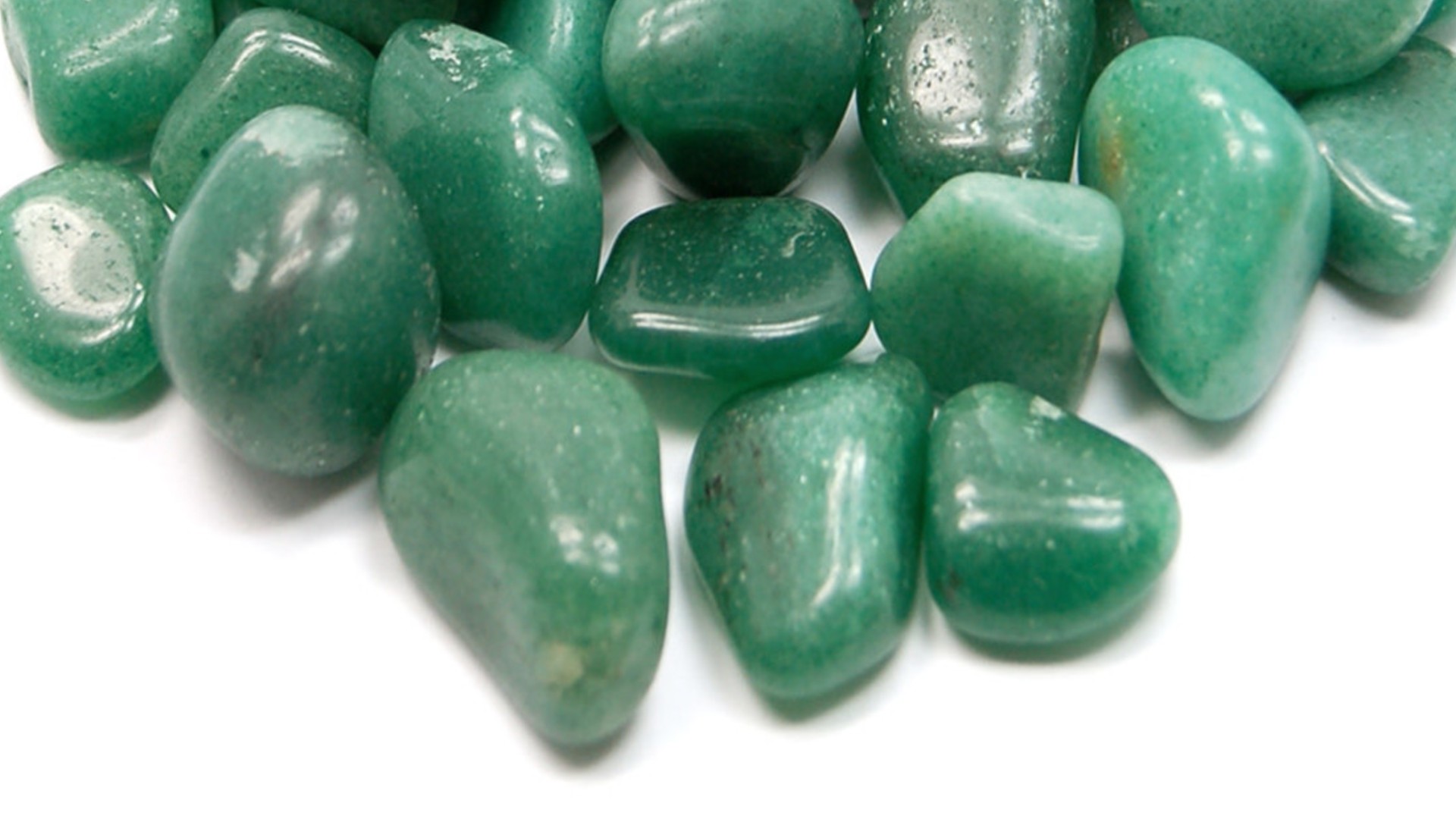 徹底解説】アベンチュリンと翡翠の違い｜3つの見分け方や石言葉もご