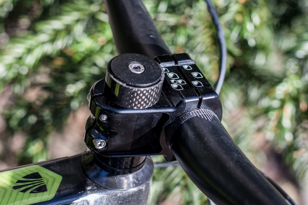 Burgtec Ride Wide Carbon Enduro Bar and Enduro Stem MK2 – Review