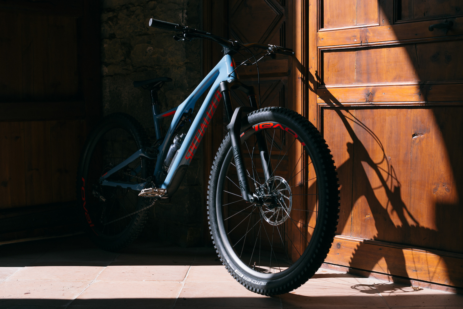 2019 Specialized Stumpjumper - First Ride - Pinkbike