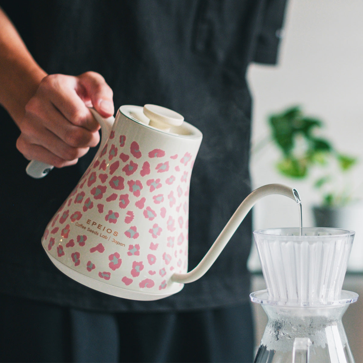 ドリップケトル LUX900｜プレミアムモデル・900ml大容量