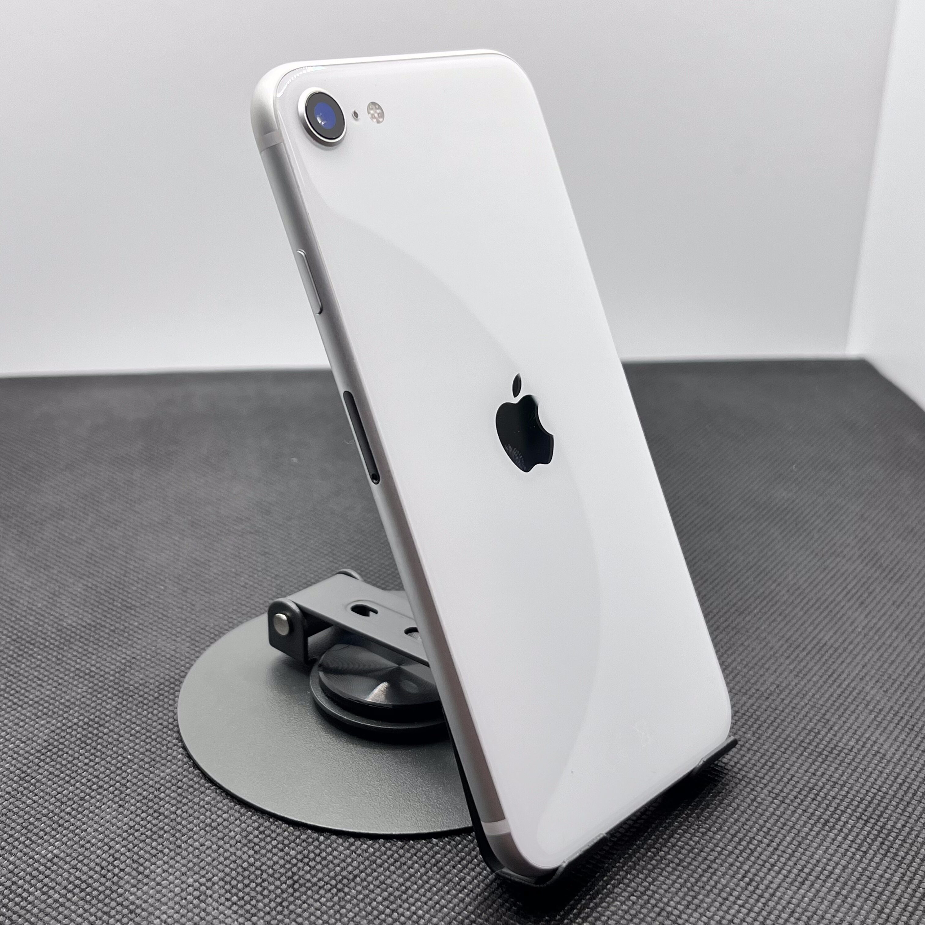 Buy Used Apple iPhone 8 64GB White - Warranty & Fast Shipping