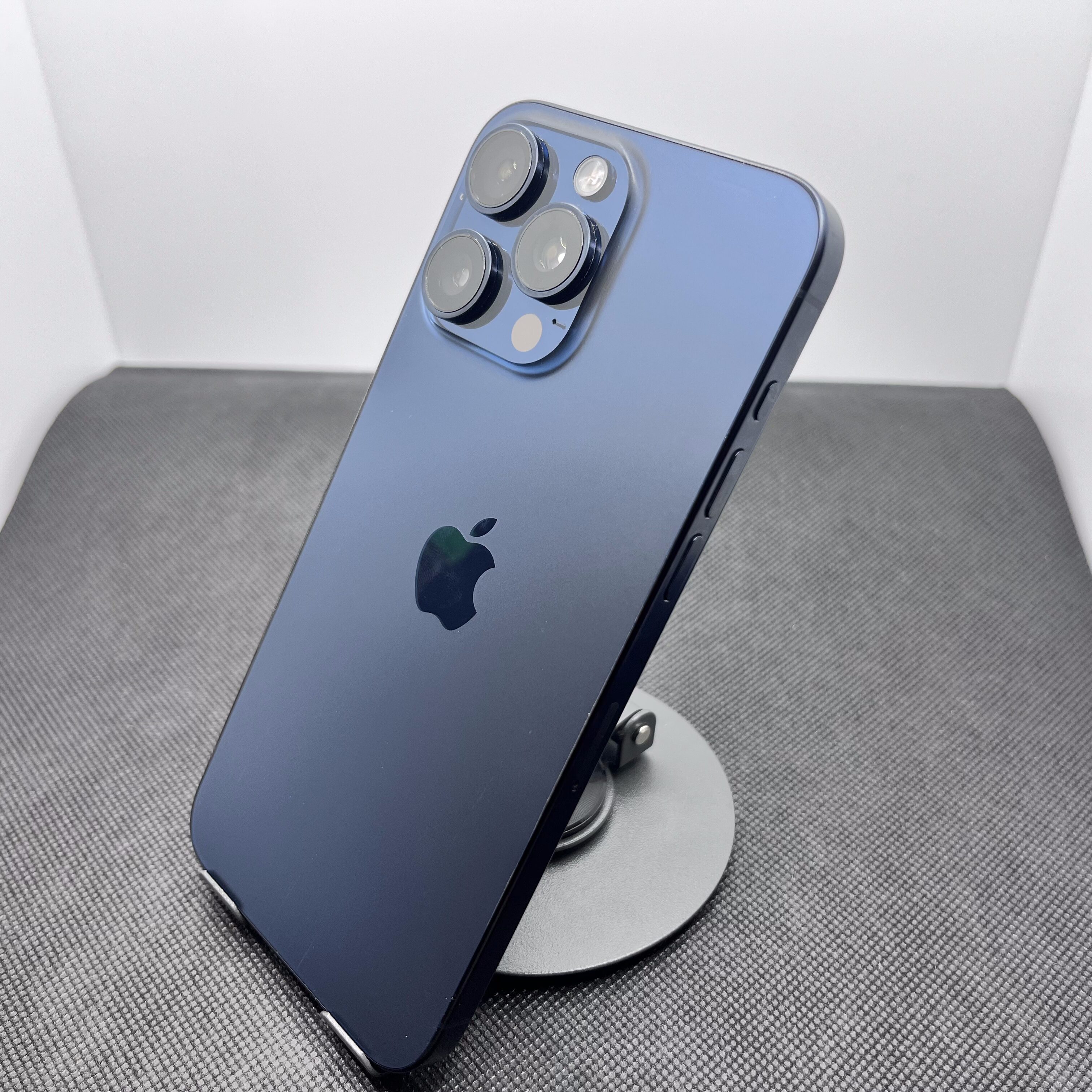 Buy Used Apple iPhone 15 Pro Max 256GB Blue Titanium (12 Month