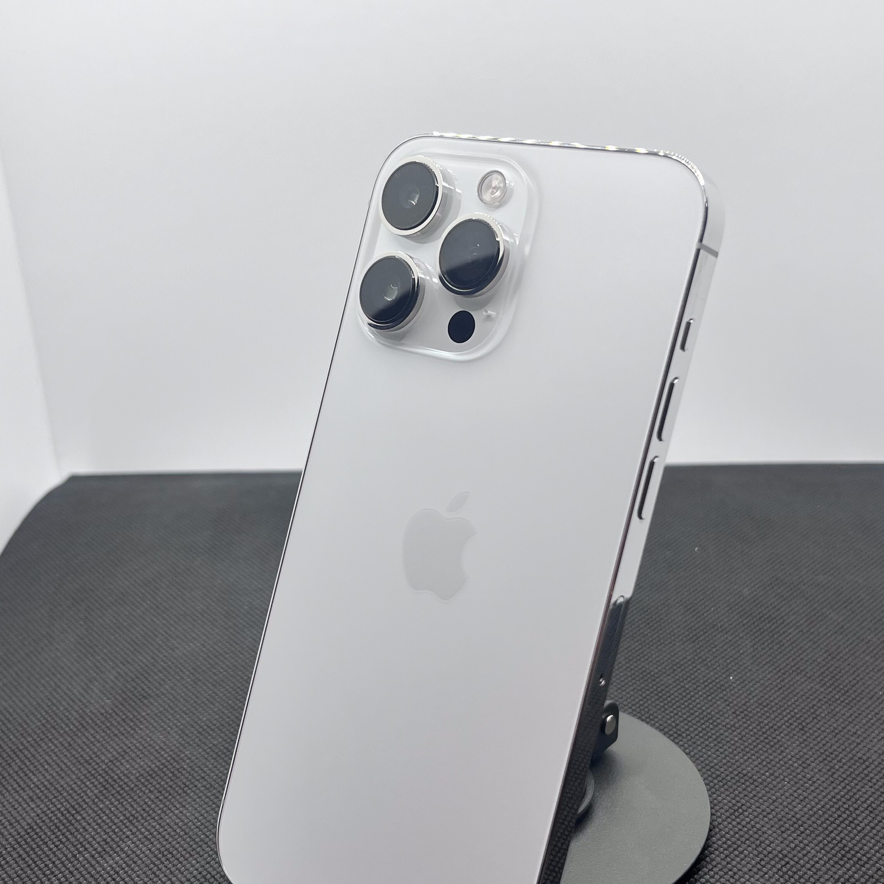 Buy Used Apple iPhone 14 Pro Max 256GB Silver (12 Month Warranty