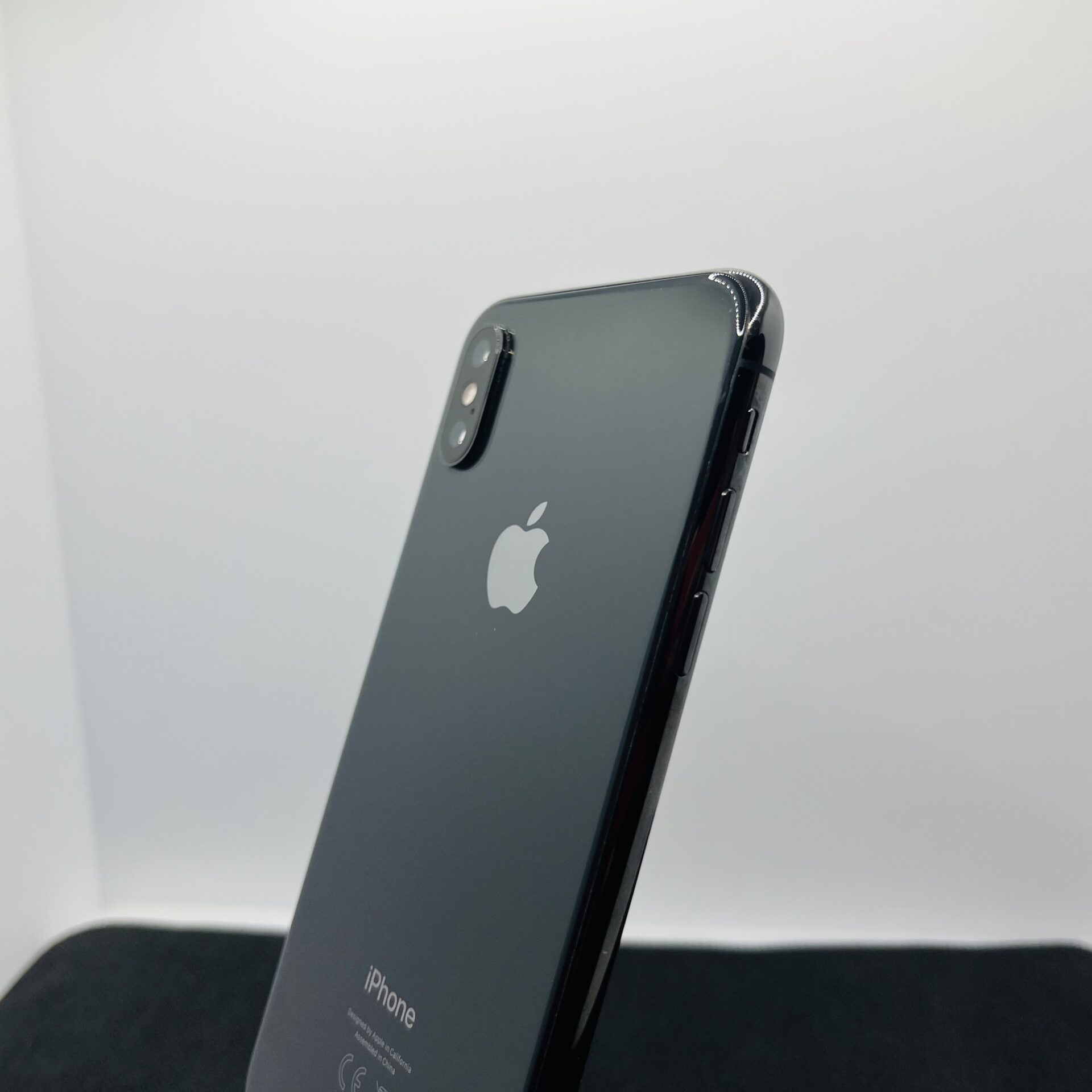 Buy Used Apple iPhone XS 64GB Space Gray - (Grade B) - Warranty