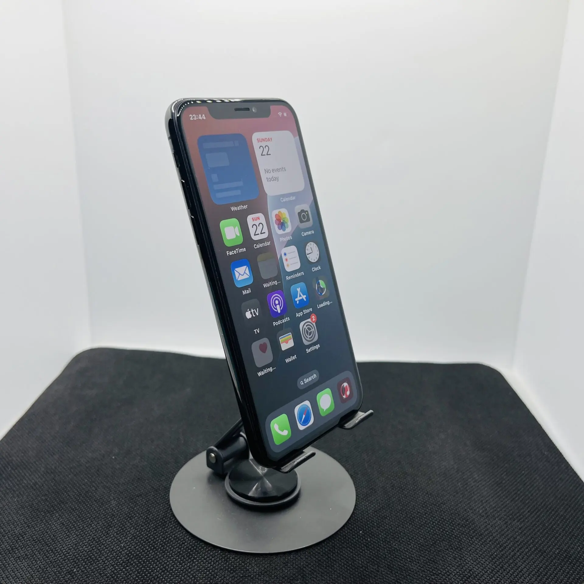 Buy Used Apple iPhone XS 64GB Space Gray - (Grade B) - Warranty