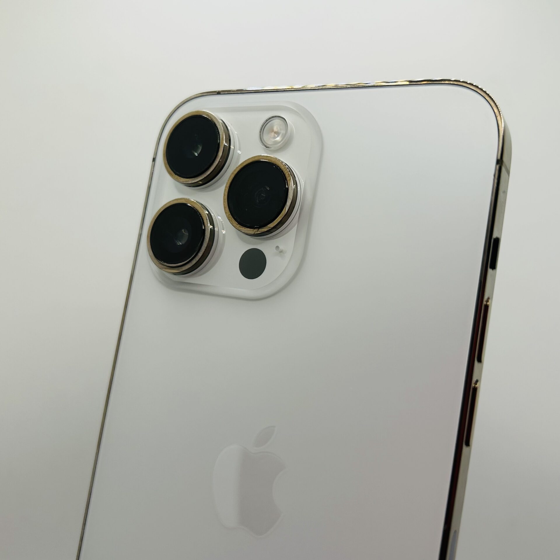 Buy Used Apple iPhone 14 Pro Max 128GB Silver - (Grade B