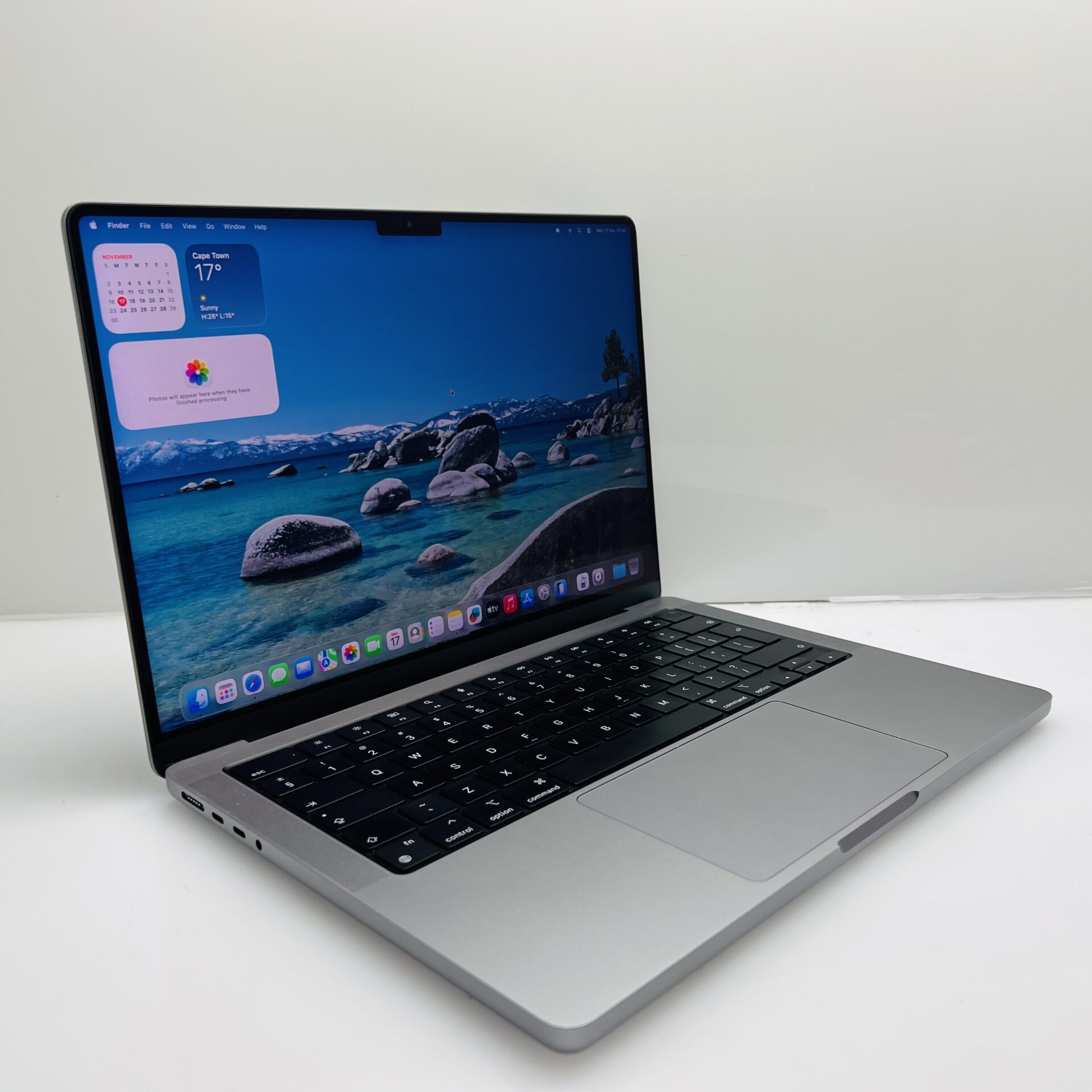 Buy Used Apple Macbook Pro “M1 Pro” 14-Inch 10 CPU/16 GPU (2021
