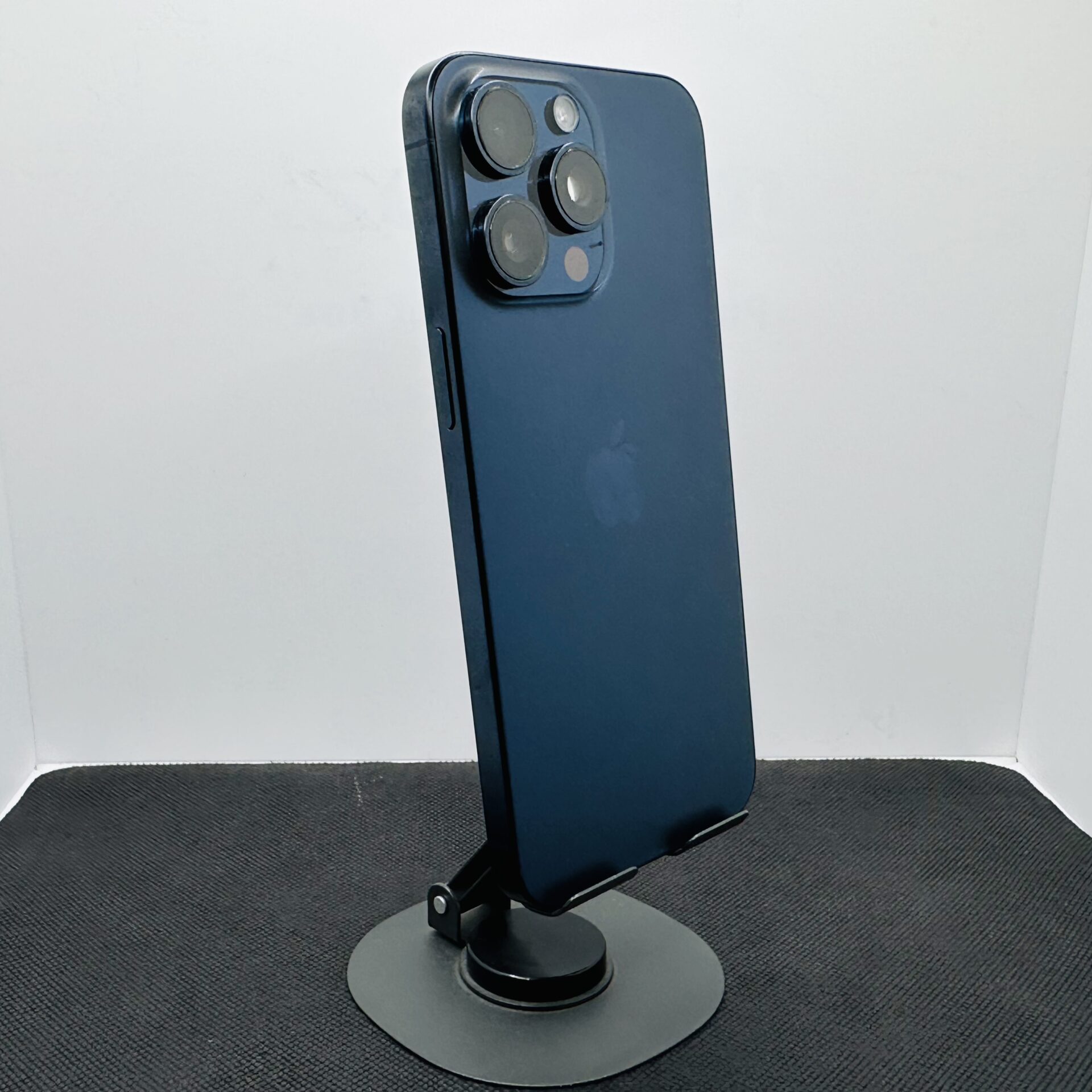 Buy Used Apple iPhone 15 Pro Max 1TB Blue Titanium - (Grade B