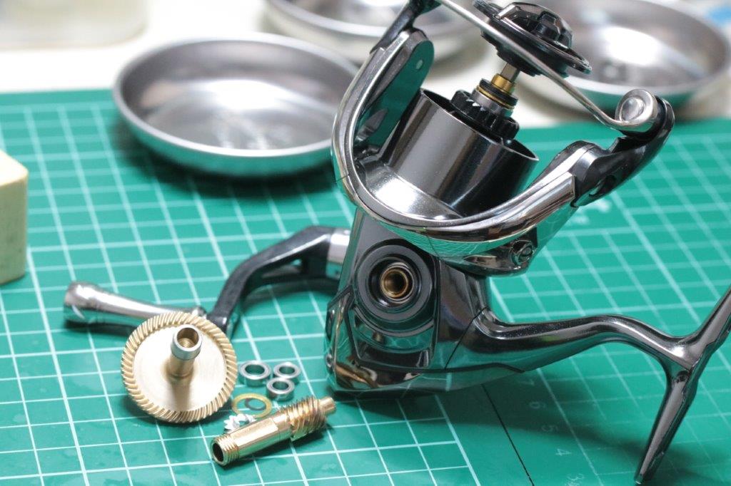 14ステラ C2000S ギア交換によるHGギア化とオーバーホール | リール