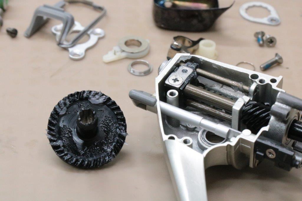 92ステラ 3000DH オーバーホール | リールカスタム・ラボ ☆ erengeWorks