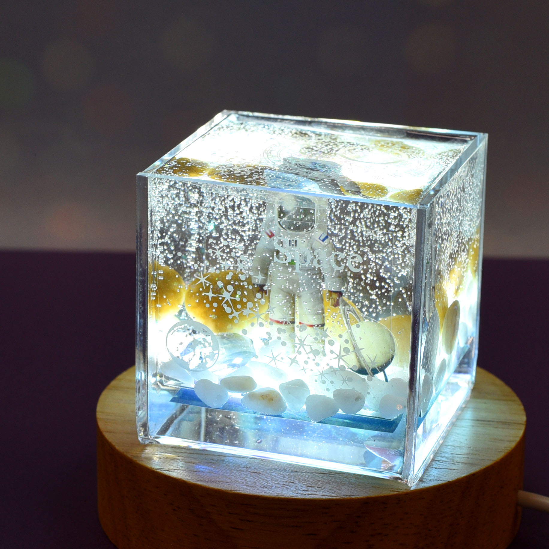 固まるハーバリウム 宇宙スターターキット】 | エルベール株式会社