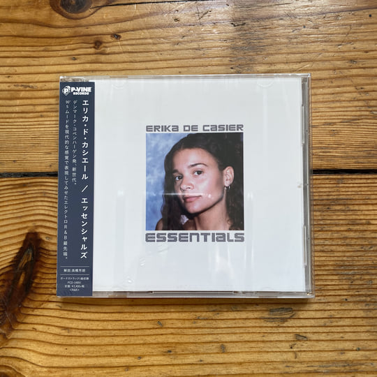 Essentials | Erika de Casier