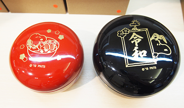 スヌーピー in 銀座 2019」限定の令和グッズなどがずらり