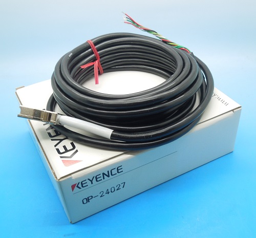 OP-24027 (5m) RS-232Cリンクケーブル キーエンス 未使用品 / FA機器