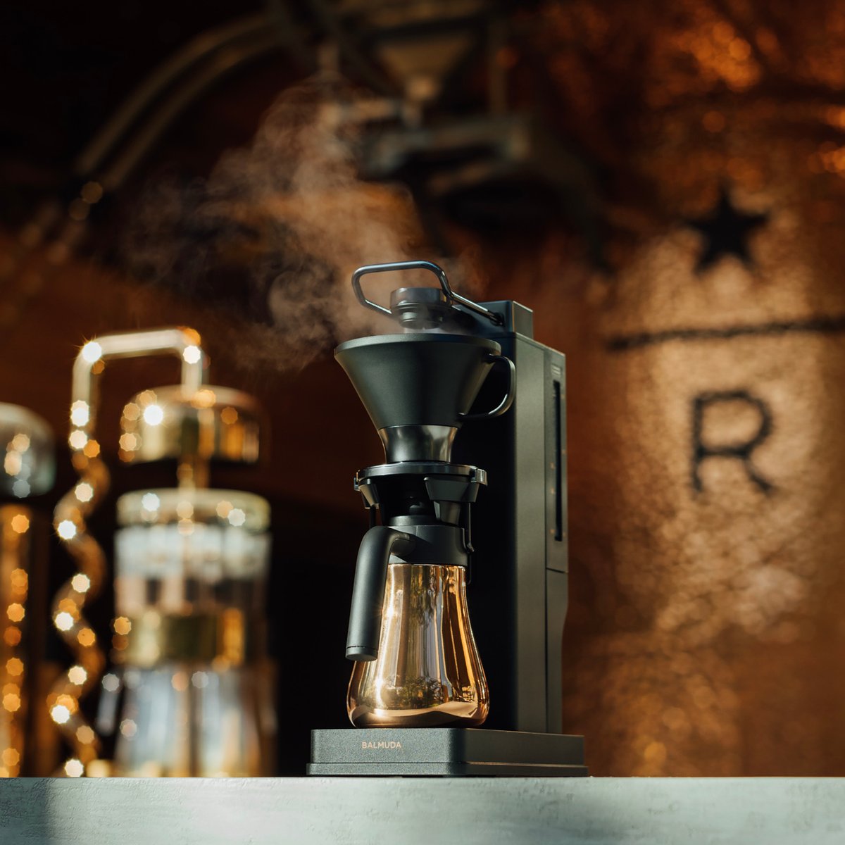 バルミューダがスタバとコラボしたコーヒーメーカー発売 店舗での