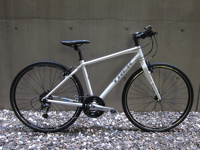 TREK「7.2FX」と「7.4FX」の違い | 一条アルチメイト大阪