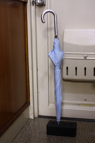 無印良品でコンパクトな傘立てを購入 (たつをの ChangeLog)