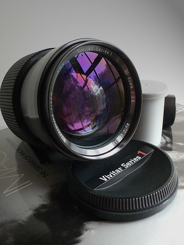 Vivitar Series 1 35-85mm f/2.8 VMC Auto Variable Focusing - Camera