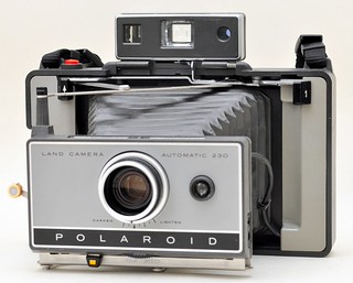 Polaroid Land Model 230 - Camera-wiki.org - The free camera