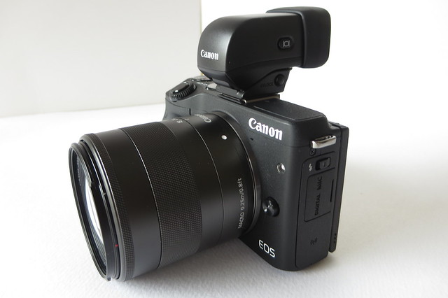 ミラーレス Canon EOS M3 を購入！レンズ3本で1kgの軽さは普段使いに
