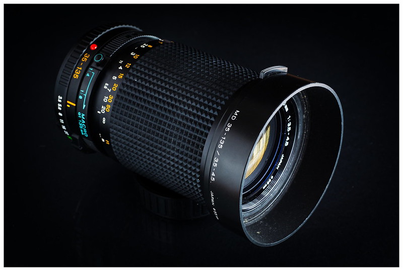 Minolta MD Zoom 35-135mm/3.5-4.5