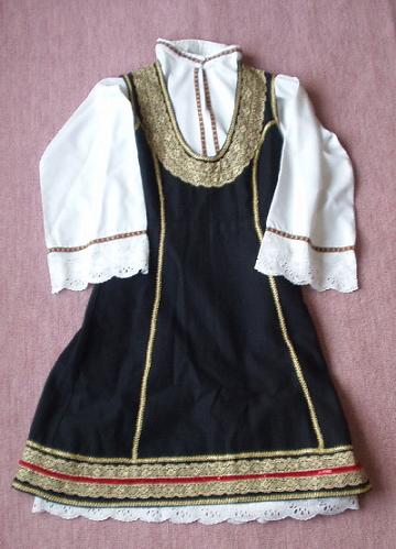 フォークダンス 2006年の紹介コスチューム（世界の民族衣装）