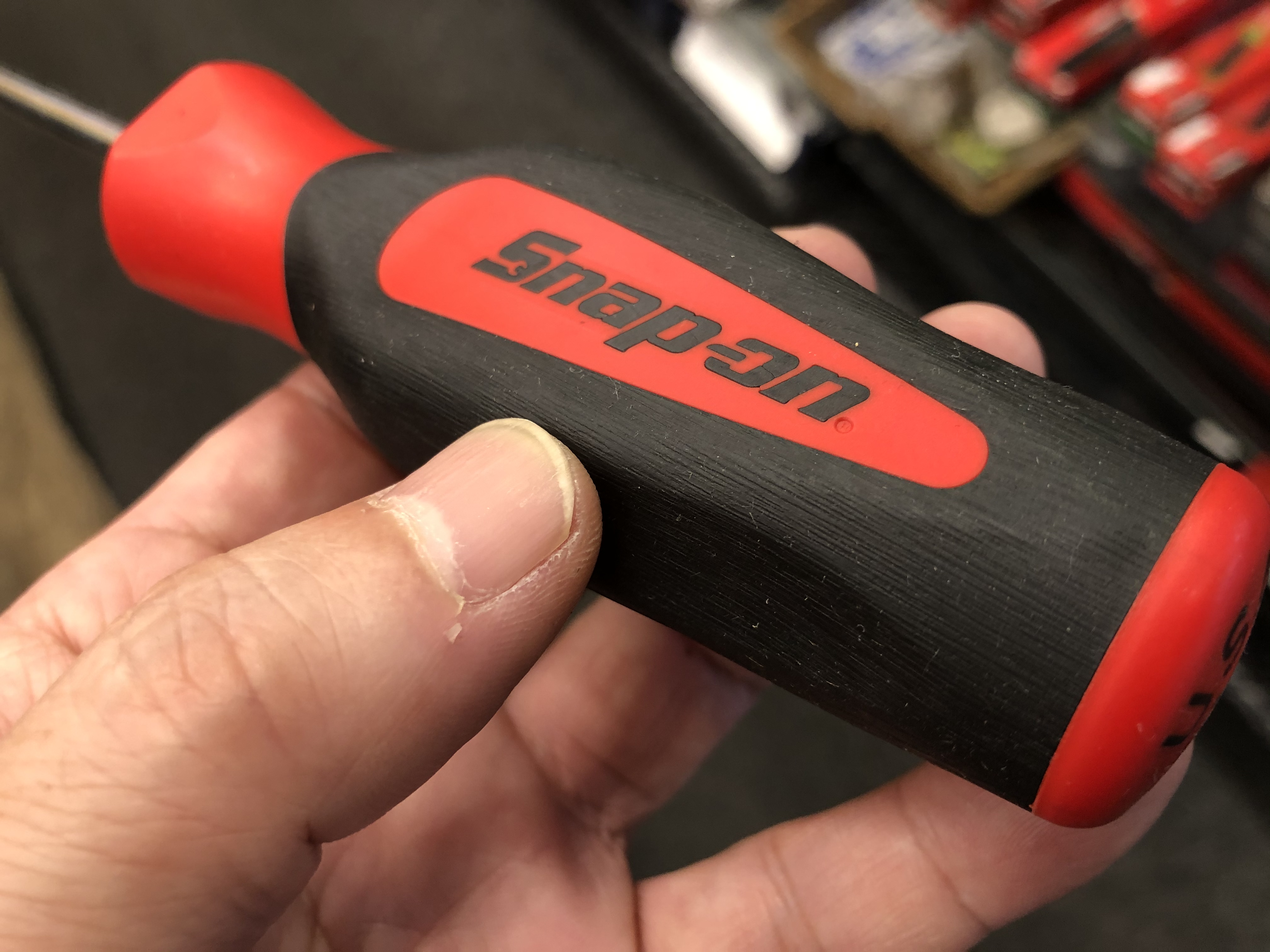 3528B7C8-7D2C-42E0-8590-