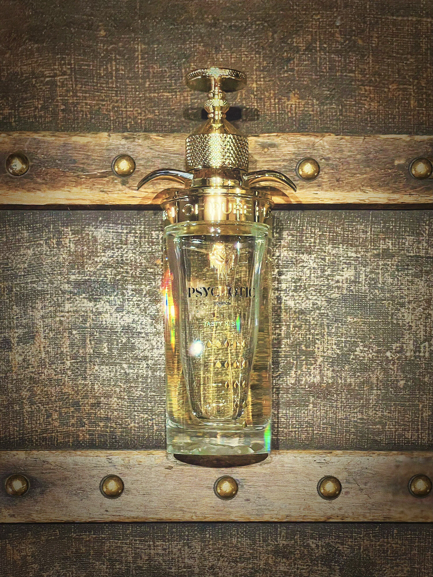 Tasty Kiss Psychotic London 香水- 一款2023年中性香水