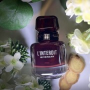 L'Interdit Eau de Parfum Rouge Givenchy 香水- 一款2021年女用香水